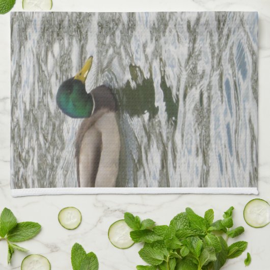 Enten in einem Teich Geschirrtuch (Gefaltet)