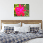 Entfalten Schönheit: Die Rote Rose und ihr Buckel Leinwanddruck (Insitu (Schlafzimmer))