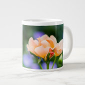 Entfaltung des Wunsches Jumbo-Tasse (Vorderseite Rechts)