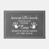 Entfernen Sie die Schuhe mit kleinen Handschuhen. Fußmatte (Vorderseite)