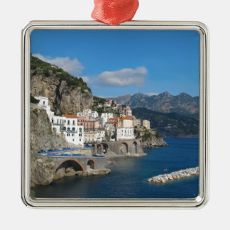 Entfernte Ansicht von Atrani auf Amalfi-Küste Ornament Aus Metall