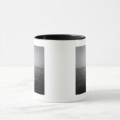Entferntes Boot auf Ozean Tasse (Zentrum)