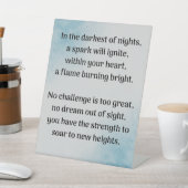 Entfesseln des Inner-Gewinns Sockelschild (In SItu)