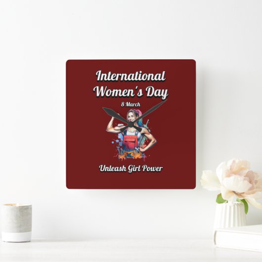 Entfesseln Sie den Girl-Power. Internationaler Fra Quadratische Wanduhr (Zuhause)