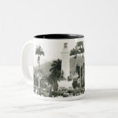 Enthüllung des Kriegs-Denkmals Zweifarbige Tasse (Vorderseite Links)