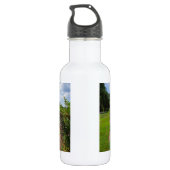 Entlang der kurvenreichen Wasserflasche (Rückseite)