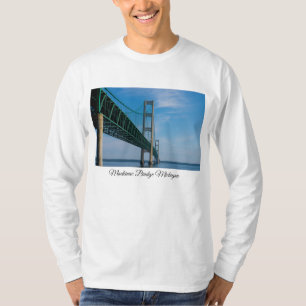 Entlang Mackinac Brücke T-Shirt