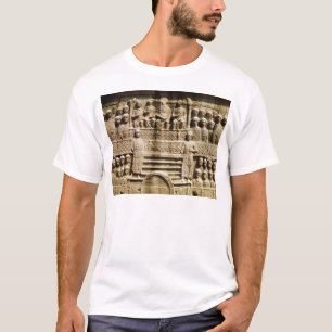 Entlastung auf der Basis des Obelisk von T-Shirt