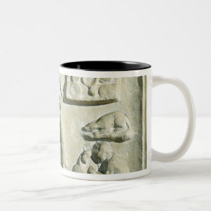 Entlastung, die den Innenraum einer Schmiede Zweifarbige Tasse