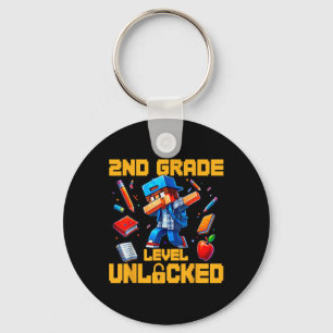 Entriegelter Jungs-Gamer auf der zweiten Stufe Schlüsselanhänger