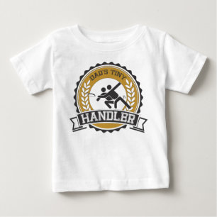 Entscheidender Frisbee - der kleine Lenker des Baby T-shirt
