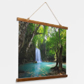 Entspannen im tropischen Regenwald Wandteppich Mit Holzrahmen (Gewinkelt)