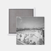 Entspannen Sie am Außenpool B&W Magnet (Vorderseite/Rückseite)