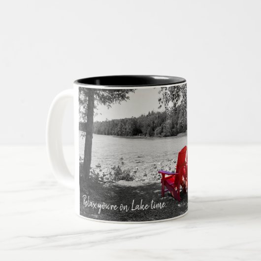 Entspannen Sie sich am See Zweifarbige Tasse (Vorderseite Links)