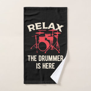 Entspannen Sie sich beim Drummer. Handtuch