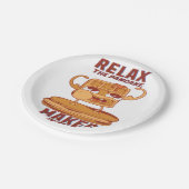 Entspannen Sie sich beim Pancake Maker.  Pappteller (Schrägansicht)