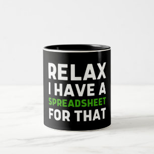 Entspannen Sie sich, ich habe eine Tabelle für die Zweifarbige Tasse