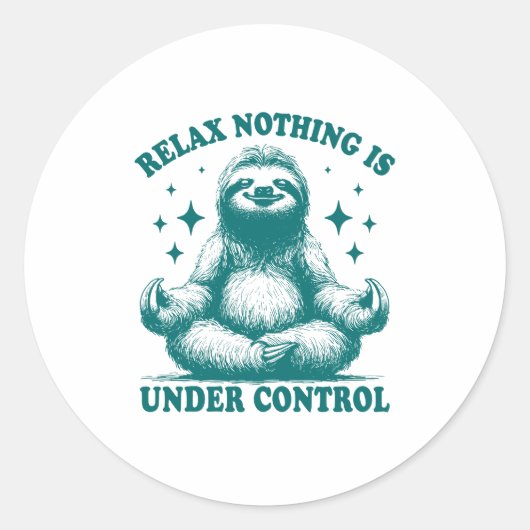 Entspannen Sie sich in der Kontrolle Sloth Yoga Runder Aufkleber (Vorderseite)