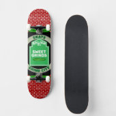 Entspannen Sie sich in der Sweet Grinds Skate Grin Skateboard (Vorderseite)