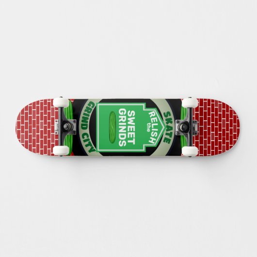 Entspannen Sie sich in der Sweet Grinds Skate Grin Skateboard (Horizontal)