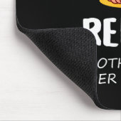 Entspannen Sie sich nicht in Kontrolle - Buddha Mousepad (Ecke)