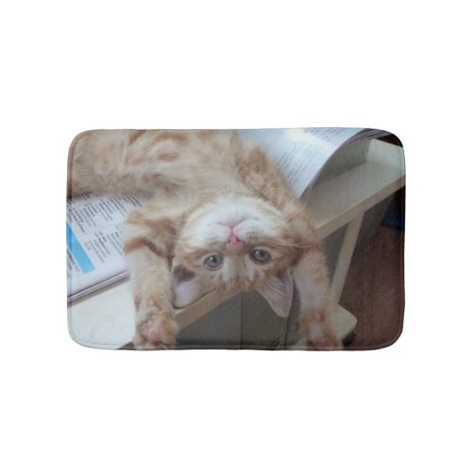 Entspannende Miezekatze Badematte (Vorderseite)