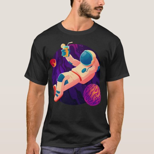 Entspannender Astronaut mit Cocktail (Space Synthw T-Shirt (Vorderseite)