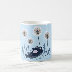 Entspannender Frosch unter Löwenzahn Kaffeetasse
