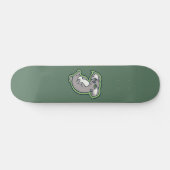 Entspannender Lächeln-grauer Koala-grüner Skateboard (Horizontal)