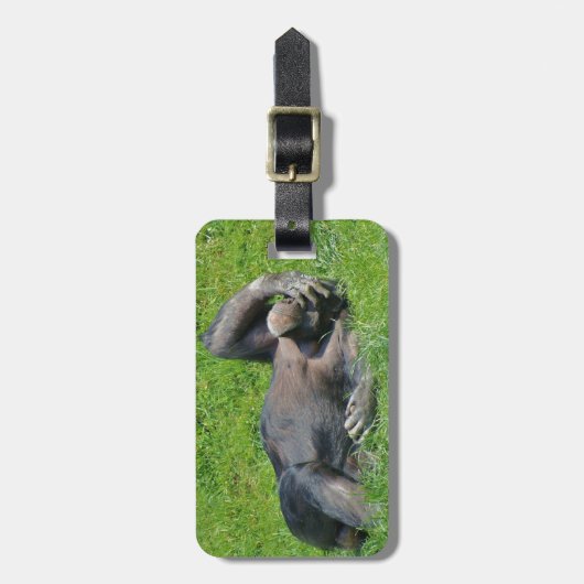 Entspannender Schimpanse - Gepäckanhänger (Vorderseite vertikal)