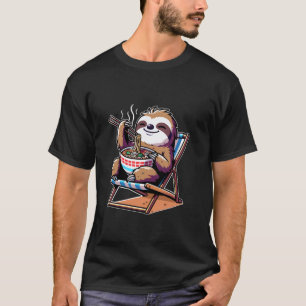 Entspannendes Faultier, das Nudeln im Stuhl isst G T-Shirt