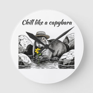 Entspannte Capybara-Vintage-Illustration Runde Wanduhr