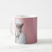 Entspannte Leopard Morning Vibes Kaffeetasse (Vorderseite Links)
