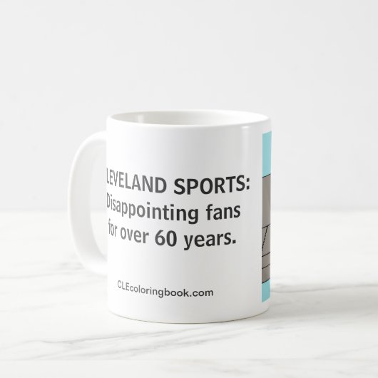 Enttäuschendes Cleveland trägt Tasse zur Schau (Vorderseite Links)