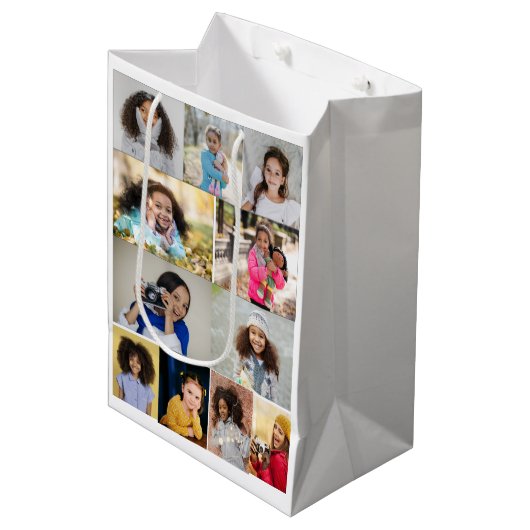 Entwerfen Sie Ihre eigene 11 FotoCollage Mittlere Geschenktüte (Vorderseite Schrägansicht)