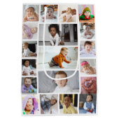 Entwerfen Sie Ihre eigene 19 FotoCollage Mittlere Geschenktüte (Rückseite)
