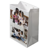 Entwerfen Sie Ihre eigene 2-FotoCollage Mittlere Geschenktüte (Rückseite Schrägansicht)
