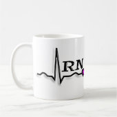 Entwurf der Krankenschwester-"RN" der Geschenk-QRS Kaffeetasse (Links)