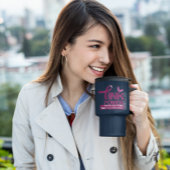 Entwurf des Bewusstseins für den rosa Power-Brustk Reisebecher