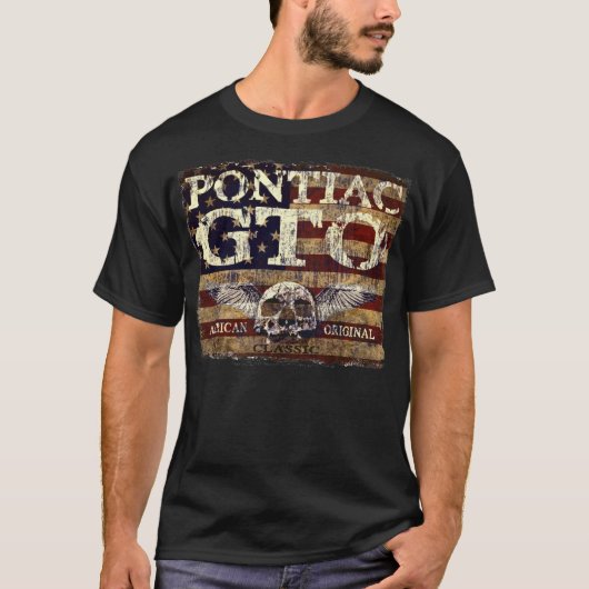 Entwurf Pontiacs GTO gegen abgefressene Flagge T-Shirt (Vorderseite)