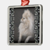 Entzückend niedlicher aufwerfenSpitz-Welpe Silbernes Ornament (Links)