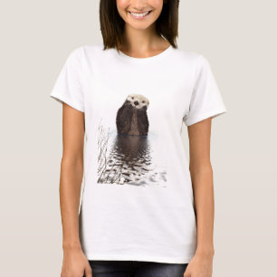 Entzückender lächelnder Otter im See T-Shirt