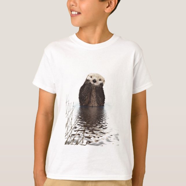 Entzückender lächelnder Otter im See T-Shirt (Vorderseite)