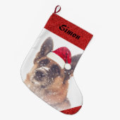 Entzückender Schäferhund in der Großer Weihnachtsstrumpf (Vorderansicht (hängend))