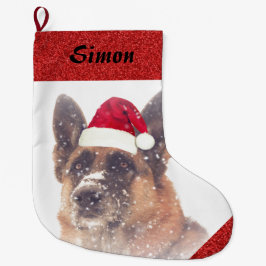 Entzückender Schäferhund in der Großer Weihnachtsstrumpf