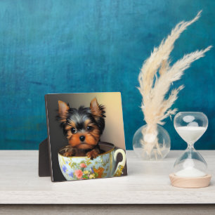 Entzückender Yorkie in einer Teetasse Tischkunst Fotoplatte