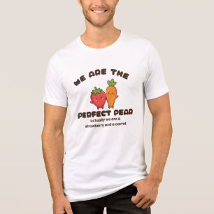 Entzückendes Erdbeer- und Karotten-Charakterdesign Tri-Blend Shirt