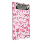 Entzückendes rosa Schleifenmuster Mini Klemmbrett (Schrägansicht)