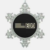 EOD - Schwarze Flagge Schneeflocken Zinn-Ornament (Vorderseite)