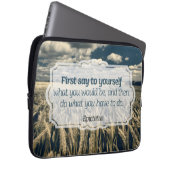 Epictetus "Do it" Inspirationsquelle Laptopschutzhülle (Vorne Rechts)